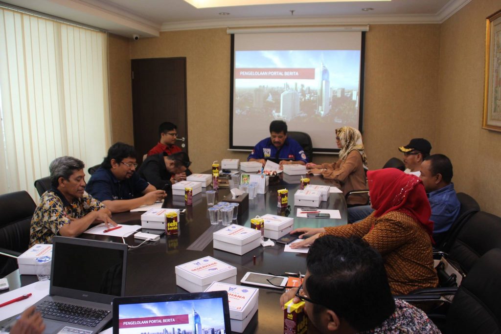 Suasana pelatihan pengelolaan Media Online Vonis Tipikor (foto : dok DPN GNPK/Ami Hasmi)