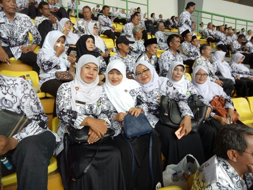 Guru-guru dari perwakilan PGRI Kecamatan Mustikajaya, Kota Bekasi (dok pribadi)