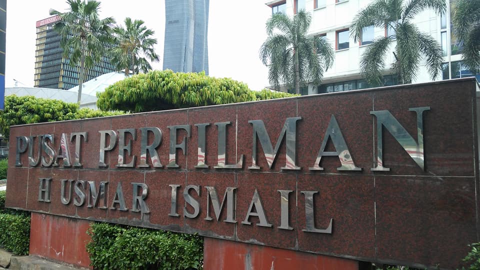 Tempat acara sarasehan Gedung Perfilman Usmar Ismail, Jl Rasuna Said, Kuningan, Jakarta Selatan (foto : dok pribadi) 
